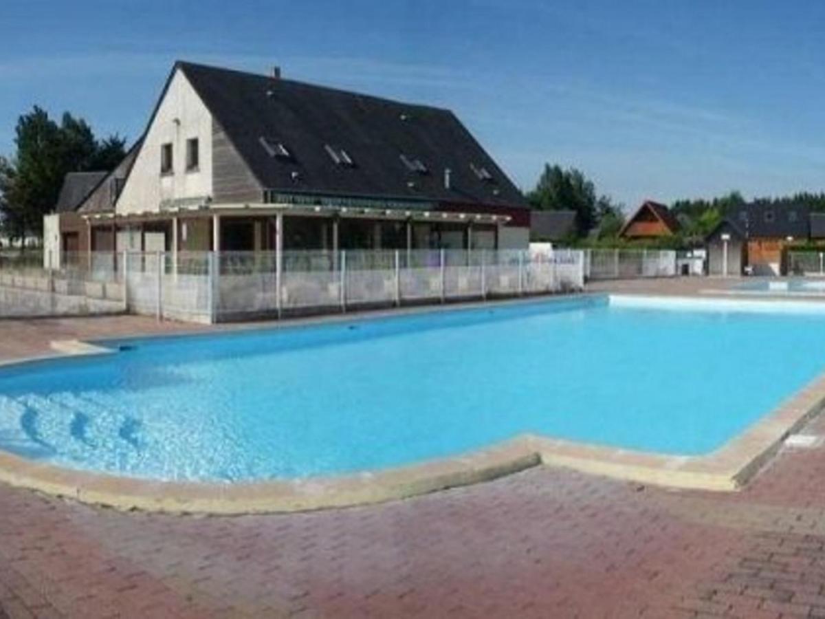 Chalet Avec Piscine Chauffee, Tennis Et Jardin Clos, A 1700M De La Plage De Cabourg - Fr-1-465-22 Ngoại thất bức ảnh